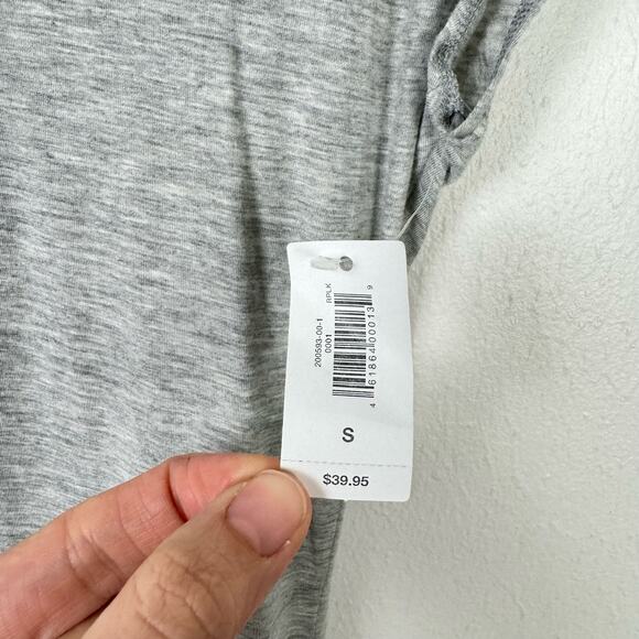 GAP Body NWT Gray & White Lace Cross Back Soft Sleep Tee Casual Top - Picture 11 of 13